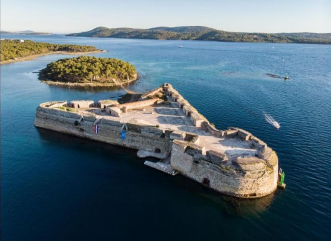Apartments Grubisic - Sibenik - Parking Included المظهر الخارجي الصورة