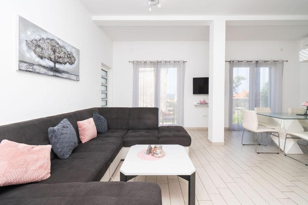 Apartments Grubisic - Sibenik - Parking Included المظهر الخارجي الصورة