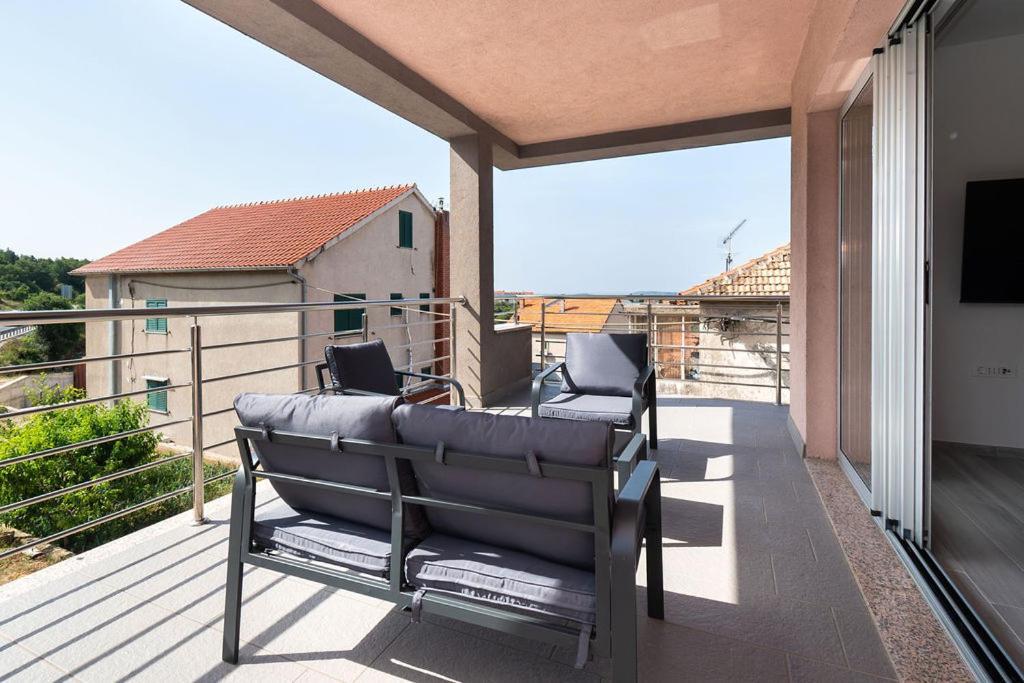 Apartments Grubisic - Sibenik - Parking Included المظهر الخارجي الصورة