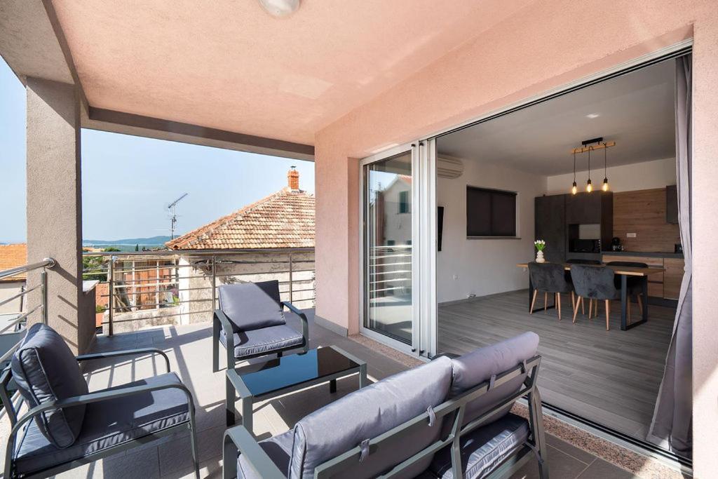 Apartments Grubisic - Sibenik - Parking Included المظهر الخارجي الصورة
